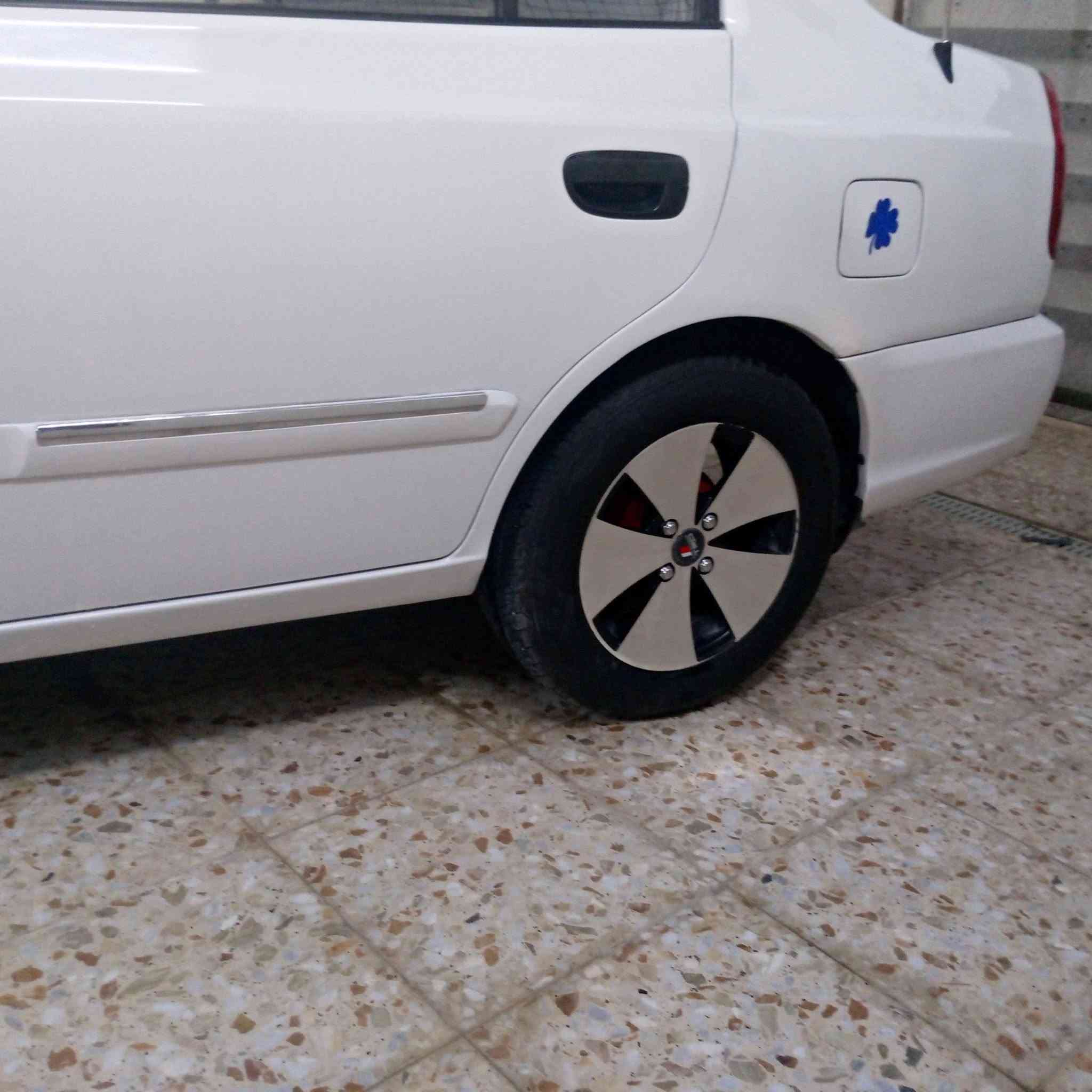 اكسنت فيرنا • ٢٠٠٢ • ٩١٠٠٠