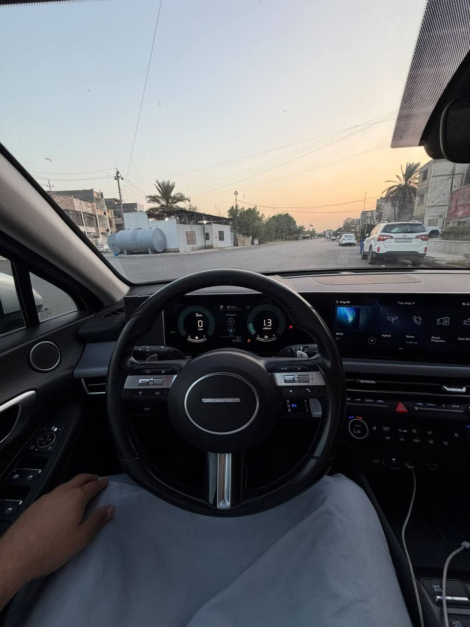السلام عليكم
سوناتا  موديل2025 هايبرد للبيع
السياره فول مواصفات عده الفتحه
السياره رقم بغداد بسمي تحويل ثاني يوم
السياره حادثها صفحه الي بصف السايق و صور حادثها و سونارها موجودات خاص
سعر السياره 168 وبيها مجال جداً بسيط
***********
