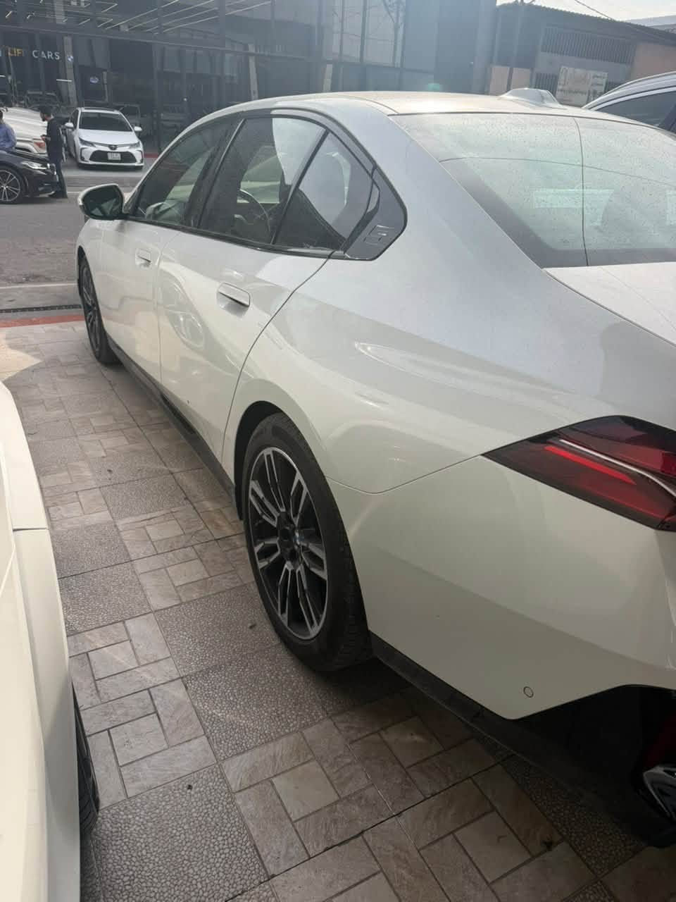 530i إم باكج • ٢٠٢٤ • ٢١ الف مايل
