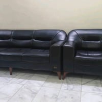 تخم جلد للبيع  السعر 400 وبي مجال عدد 7 مقاعد  للاستفسار واتساب  بغداد...