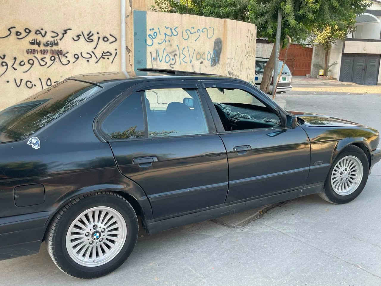 سڵاو   خوا لە هەمو لایەك  ئەم بی ئێمە مان هەیە بۆ فڕۆشتن  ڕەقەم سلێ مانیە سەنەویو خڕامەو  دارو بەردی بەشەرت بەشەرتی  بەناو كردن موسو باوەو  وەر گەڕانی بەشەرت پێشی لای سەكن دەحمێكی بچوكی هەیە بێ ناو گرتن   سەنەوی بەسەر نەچوە مۆدێل 91 گێڕو مەكی نە بەشەرت سحری38 گەڵا مەحامە لەیەكی كەم سەیارە كە ئی من نیە  تەلە فون بۆ خاوەنی بكەن  ***********❤️
