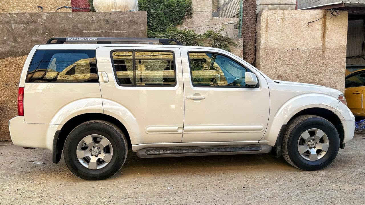 السلام عليكم
نيسان بايثفاندر امريكي موديل 2007 كلين مكفوله صبغ وحادث عدى الدعاميات مصبوغه وشبر بلجاملغ الامامي  سياره خير من الله ماناقصه شي تبريد ثلاث قطع تحكم ستيرن وتحكم دواسات بريك وبانزين فور ويل رقم بغداد باسمي السعر 95 ورقه وبي مجال *********** العنوان بغداد
