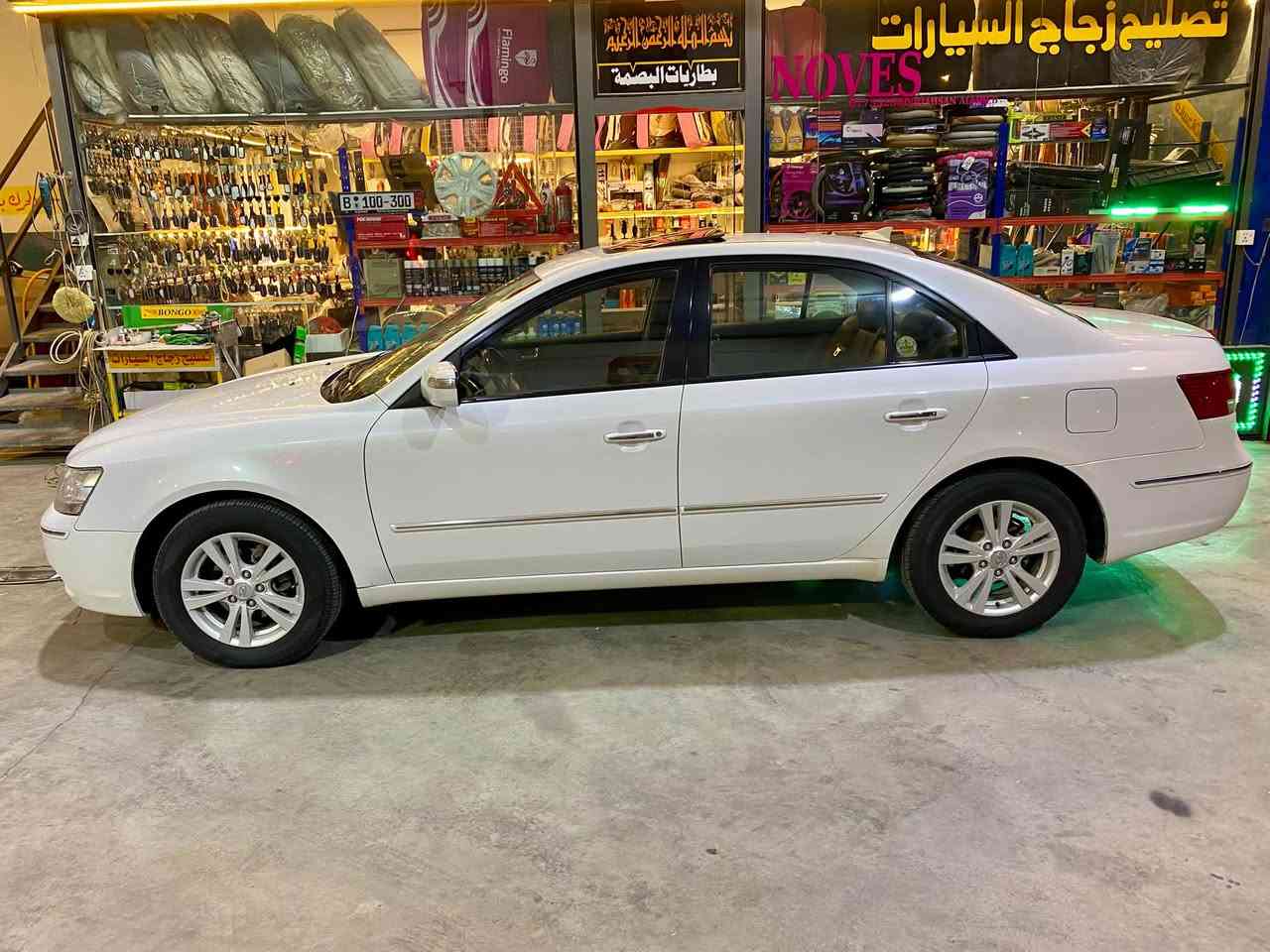 للبيع 
سوناتا 2010 وارد كوري خط واحد 
محرك 2400 دوش 
السياره كفاله عامه من الصبغ والتبديل والتعديل  
اللون ابيض لؤلؤي 
تحكم كشنات كهرباء 
تدفئه بالكشنات 
مري كهرباء شفط
شاشه اصليه لمس
بلوتوث واوامر صوتيه 
تحكم ستيرن جهتين  
تبريد مناخ منفصل 
مثبت سرعه 
ماشيه 175 الف حقيقي شرط الفحص 
رقم بابل + هزه وسنويه جديده
السعر ((155 ورقه)) وبيها مجال بسيط 

للاستفسار الاتصال على (***********)
