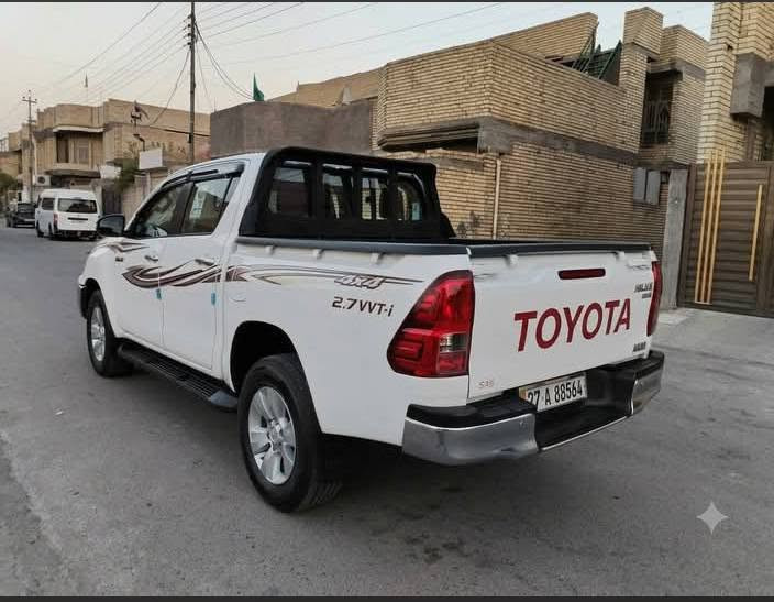 سلام عليكم تيوتا هايلوكس  موديل 2018 عالي دفع رباعي 4×4 مكفوله كفاله عامه تخم تاير  حساسات خلفيه  تبريد قطعتين رقم انكليزي تحويل مباشر  .مكان بغداد ستفسار  عل     رقم.  ***********.     ***********
