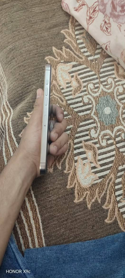 إسلام عليكم من رخصه الادمن
للبيع آيفون ١٦برو ماكس 
نموذج M
بطاريه ٨٥
ذاكره٢٥٦
السعر مليون او ٢٥٠ او بي مجال للطيبين
مكان الموصل حي الشمياء 
لاستفسار خاص او عل هذ الرقم ***********
