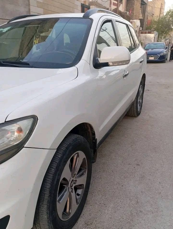 سنتافيا 2012 خليجي للبيع مكينه 2400 سبعة راكب ثلاث قطع تبريد أشاير بالمري شفط تخم تاير تحكم ستيرن سيارة نظيفة ثلاجه چكمچة السعر 127 وبيها مجال الرقم بغداد العنوان بغداد كفاءات العبيدي للأستفسار أكثر *********** متوفر واتساب
