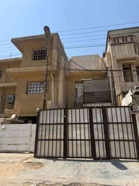 بيت 90م للبيع في منطقة البنوك / مقابيل المنتزه شارع 15م  محلة 319 طابق...
