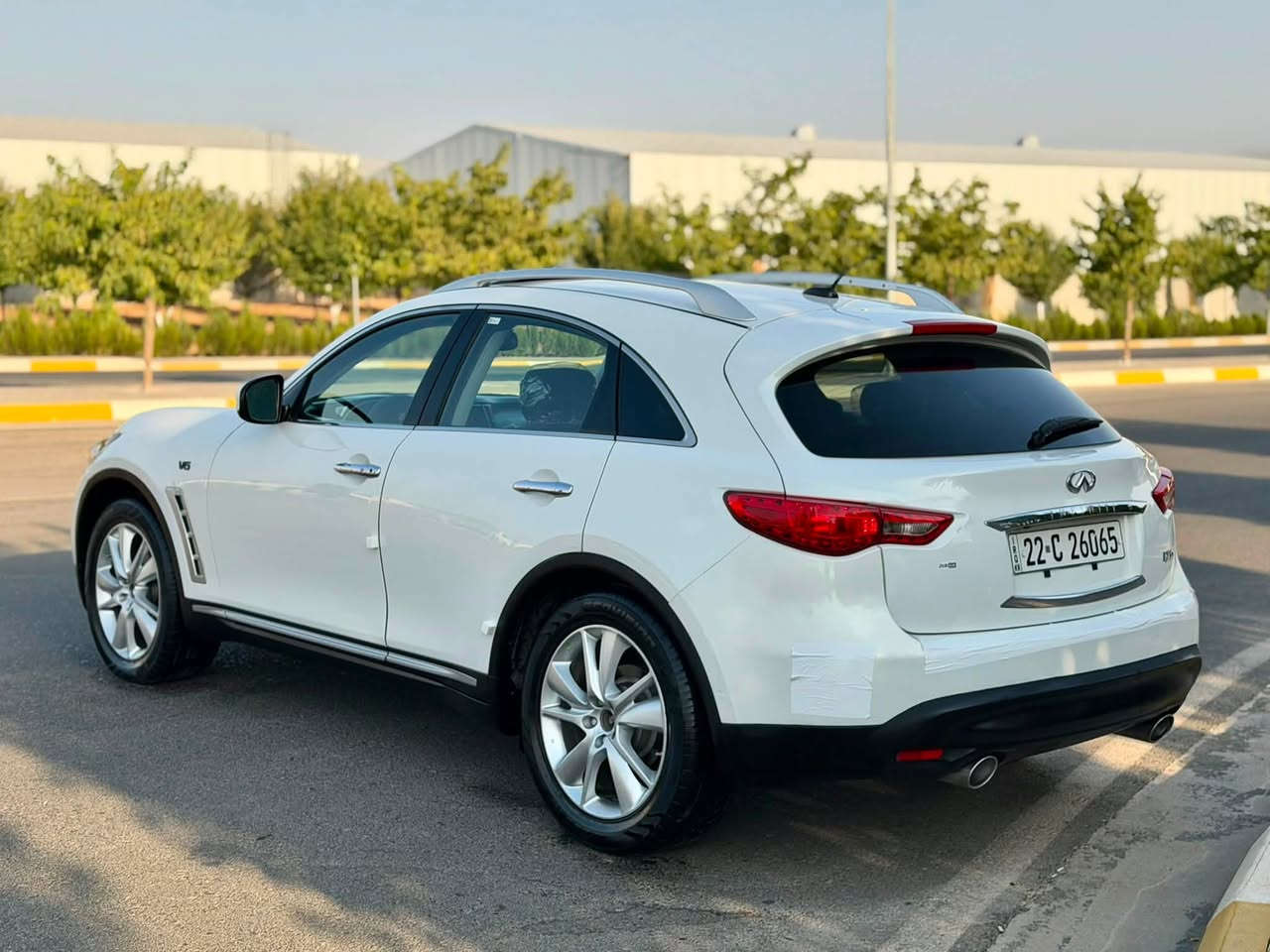﷽
‏INFINITI FX35 2009
أنفنيتي FX35 موديل 2009
فول مواصفات
--------------------------------------
مكان🌆:سليماني                    سعر💵: 96$ 
تليفون☎️: ***********
--------------------------------------
محريك V6 سته سلندر
گير و محريك بشرط مامفتوح
بدون صوت بدون صرف بدون خلل بشرط فحص
ماشيه 170 الف كيلومتر
--------------------------------------
سيارة بها قطعه صبغ بشرط بدون دواخل 
--------------------------------------
مواصفات
{{ بصمة - سلايت - ستيرن كهربا  - شاشة - كشنات جلد - كشنات تتفيئة و تبريد - كشنات كهربا - فورميكا - تبريد مركزي- كشن خزن - ٤ كاميرا - بلاجكتور - ڤوليوم - تحديد سورعة - بعد }}
--------------------------------------
أربع تاير و ويل جديد سيارة جديد بدون مصروف
سيارة شرط بدون اى نواقص گير و موحريك و حدادي و كاهرباى كله بشرط
سبير ما نزله
سنوية و رقم جديد سنوي بأسمي تحويل غرامة بشرط
--------------------------------------
كوردي
﷽
‏ INFINITI FX35 2009
ئينفنيتي مؤديل 2009فول مواسفات
---------------------------------------
شوين🌆: سليمانى                    سعر💵: 96$
مؤبايل☎️: ***********
---------------------------------------
مه كينه V6 شه ش بستؤن
گير و مه كينه ى به شه رت نه كراوه ته وه
سه وت و سه رف و خه له لى نييه به شه رت
 170 هه زار كيلؤمه تر رؤيشتوه
---------------------------------------
يه ك بارچه ي بوياخه  بي ناو گرتن 
---------------------------------------
مواسفات
{{ به سمه - سلايت - شاشه - ٤ كاميرا - كوشن خه زن - - كوشن جلد - كوشن هيته ر و تبريد- دوو كوشن كاره با - فؤرميكا - ته بريد مه ركه زى - بلاجكتؤر - تحديد سورعه - زؤر مواسفاتى تر }}
---------------------------------------
چوار تايه ويلى لؤكى بؤ به ستراوه
كامل سيرڤزى بؤ كراوه و يه ك دينار مه سروفى نييه
سه نه وى و ره قه م وهه زه ى تازه يه به ناوى خؤمه وه يه
سبيري دانه به زيوه 
{{ گير و مه كينه و كاره باى و هه موو گيانى به شه رت }}
---------------------------------------
