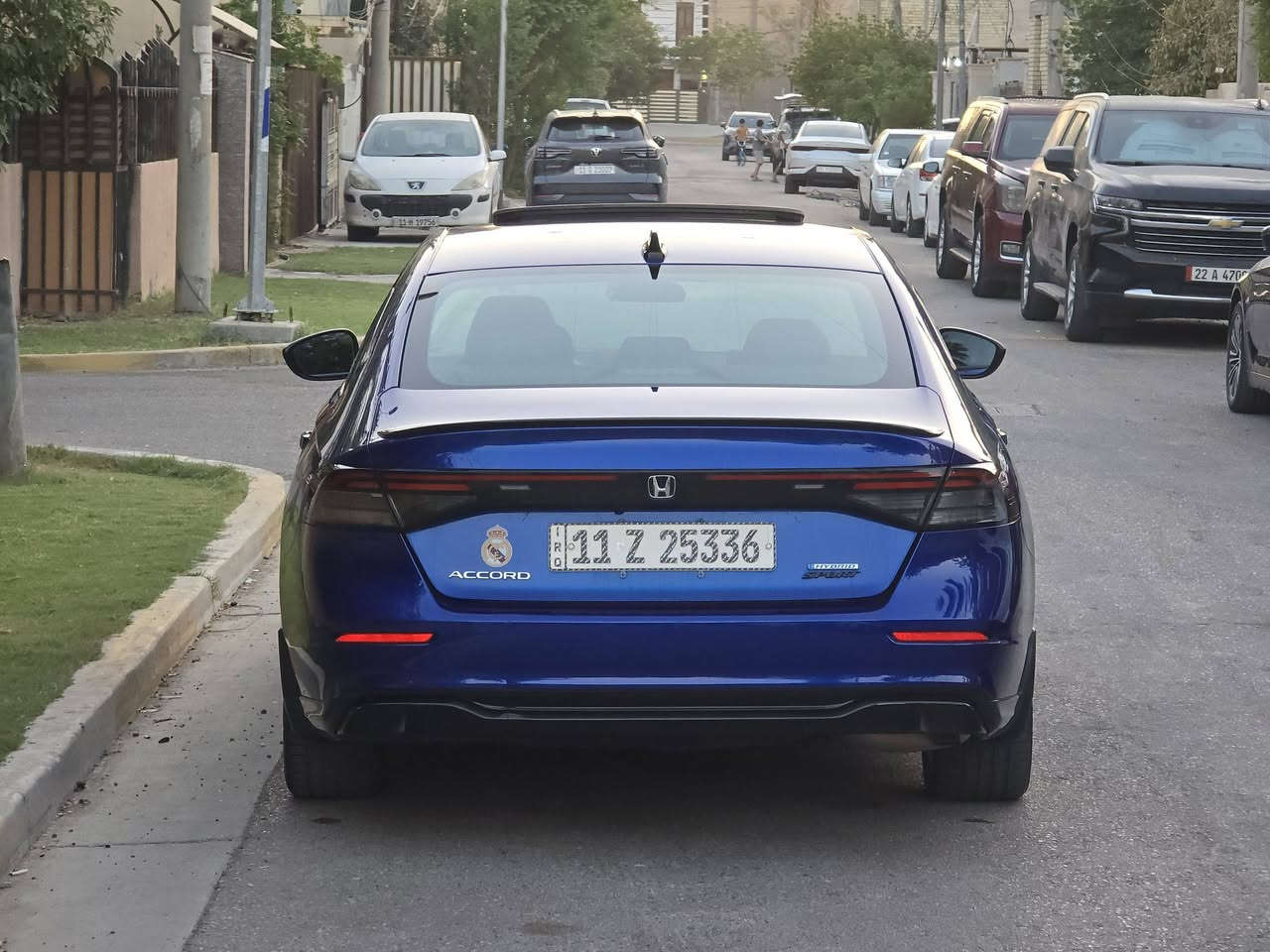 هوندا اكورد سبورت L موديل 2023 هايبرد 
 
السيارة ماشيه 48 الف ميل

فول مواصفات 
• مكينة 2000 هايبرد تنفس طبيعي
• كير اوتوماتيك 
• شاشة كبيرة
•فتحه سلايد
• كشنات جلد تدفئه
• كاميرا خلفية 3 انظمة
• كرسي كهرباء جلد  لون اسود  
• رادار امامي
• مانع تصادم
• محدد مسار 
• تصحيح مسار
• شفتات بالستيرن
• مثبت سرعة
• مانع انزلاق
• دخول ذكي 
• إنارة ترحيبية
• هندبريك كهرباء
• عداد ديجيتال
•لايت عدسات زينون
• نظام اوتو لايت Auto
• لايت العالي زنون 
اوتو هولد للبريك
• حساسات مطر 
• حساسات امامي خلفي 
• حساسات ضغط هواء الإطارات
• أوامر صوتية
• 4 أنظمة قيادة (eco,individual , sport,normal )

السياره وارد امريكي بدون صبغ فقط الدعاميه  وصور الحادث مرفقه 

السعر 182 قابل للتفاوض 

مكان السيارة بغداد حي الاطباء بلجهاد قرب خدمي شارع المطار للتواصل 
***********

