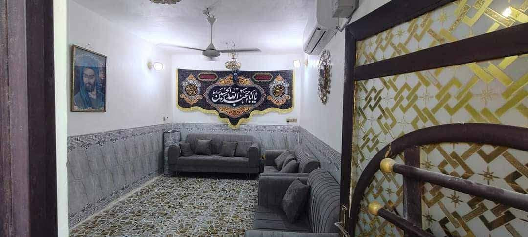 للايجار بيت مساحة 115
مقابل قرية الغدير قرب الشامل مول قريب على الشارع العام منطقه تبليط غرفه+صاله+مطبخ+صحيات+استقبال البيت جاهز من كلشي  بي وطني وخط مولد ونانو للانترنيت وكيزر  وماطور مي  ايجاره 275
***********
