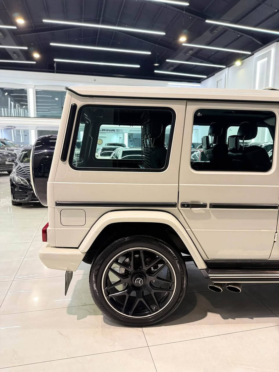 G klass 63 model 16
خليجي  ماشي 107 mil
2 مفتاح بدون صبخ
سعر 435 $

*********** WhatsApp 
***********
