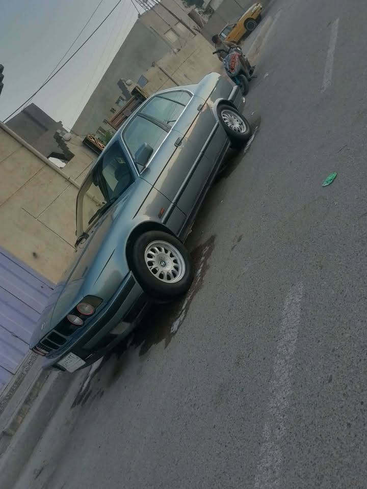 بي ام موديل ٨٩ كير عادي مكينه ٢٠ مفتوح سياره ٥٢٠ نواقصه دبلات تعبانه فقط دشبول خلفي باقي كول شغال للمراوس E36 او بيع سعر ٤٠ بيه مجال مكانه كركوك رقمه كركوك *********** واتساب
