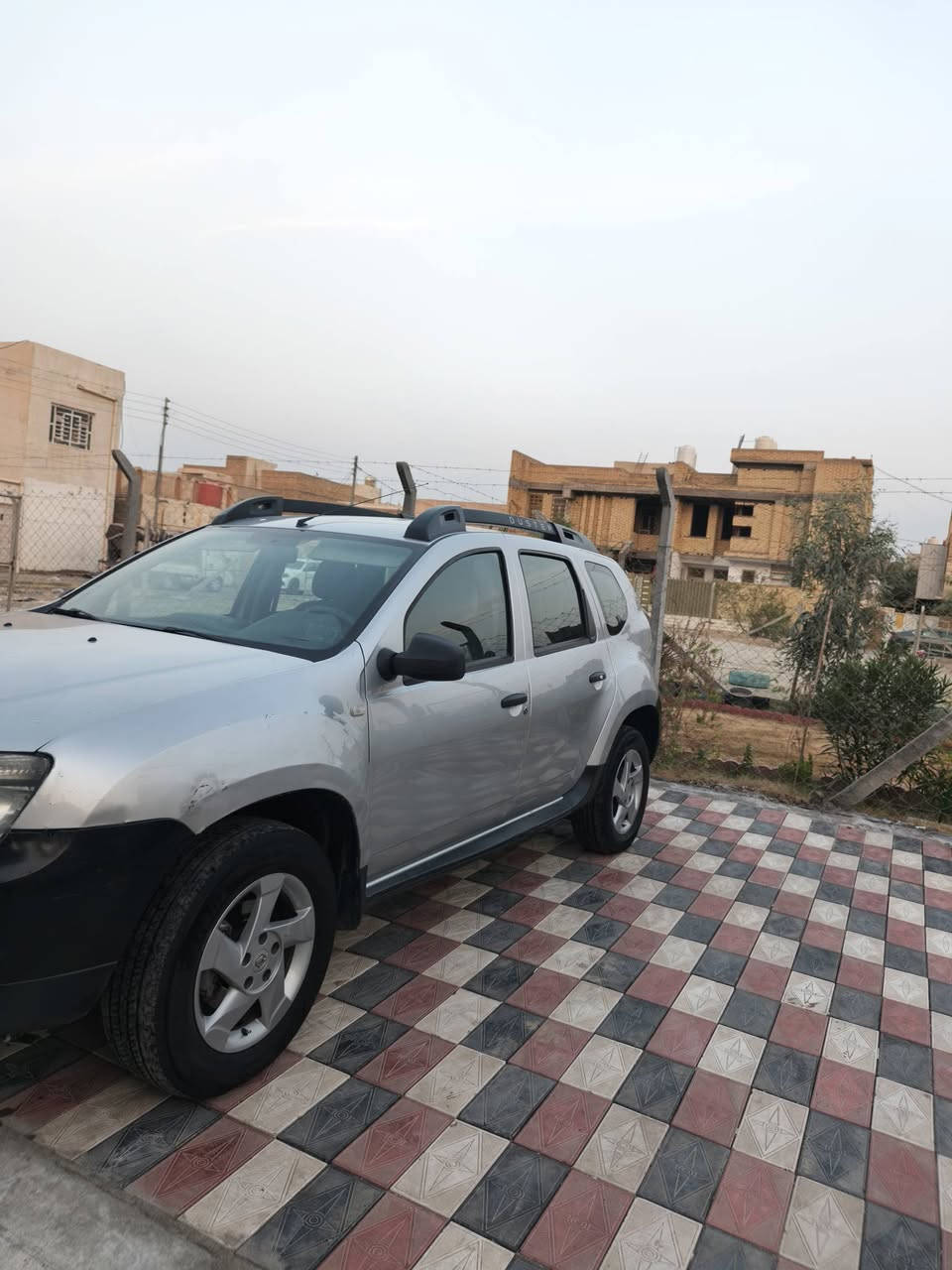 رينو داستر مديل 2018 مكفوله ما عدا بارد بل جاملغ الامامي محرك جديد جاهزه كير وحداديه وتبريد سياره جديد شرط احلى من الصور 
عنوانها ناصريه شموخ 
رقم. ***********
70 وبيها مجال
