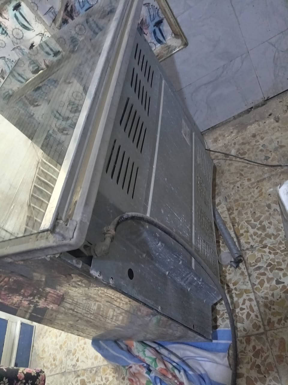 طباخ شغال جاهز ناره زركه سعره 150 الف مكان الطباخ شارع المطحنه مقابل قرية الغدير التفاصيل ***********
