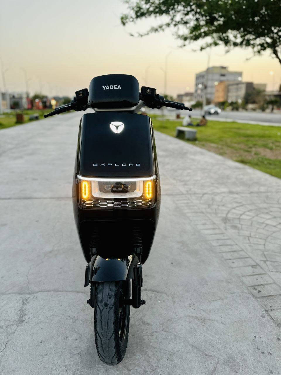دراجة ايبوك من شركة ياديه شحن للبيع في البصرة 2026
فوول مواصفات  

6 بطاريات 
 الكشن طبي 
 ضد الماء 
شاشة ديجتال 
السرعة القصوى 70حقيقي 
تشغيل بصمه وسويجين  
 كهربائيات كلهن شغالة
لايت عالي وناصي 
هورن وأشاير يمنى ويسرى 
 شحن سريع شاحنة اصلية 
 نضام ال P توقف الدراجة  
 نضام مثبت سرعه
 الملف 3000 w حقيقي 
 نضام حساسات جانبية وخلفية 
مانع للسرقة 
 صندوق كبير داخلي
 غراضهة شاحنة الاصليه
رايدهة 900  وبيهة مجال بسيط دراجه كلش نضيفه وجديده
العنوان : البصرة :
الرقم : ***********
