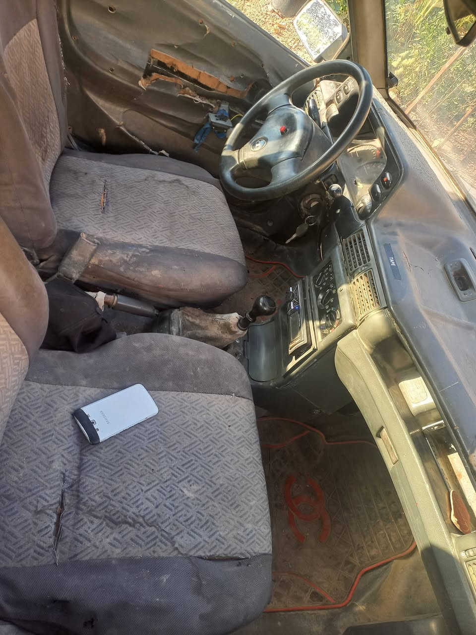 دايو سلو للبيع محرك وكير جيد جداً تخم تاير باتري جديد كهربائيات شغاله سنويه لل 29مشروع وطني تحويل مباشر سعر 14بيها مجال مكاني گرمه ***********الشراي يتصل
