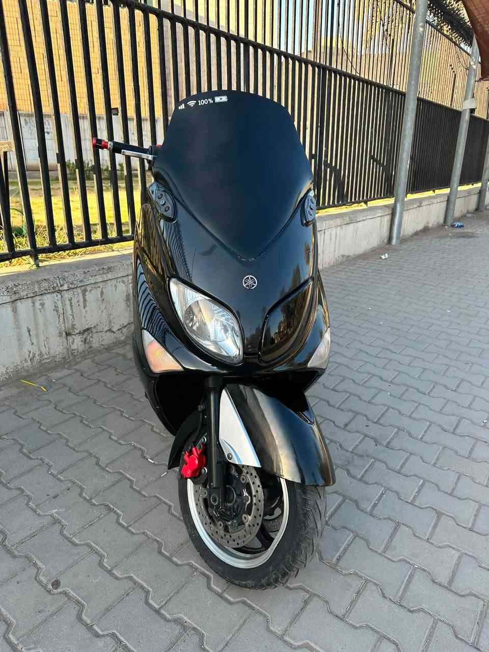 سلام عليكم دراجة T MAX للبيع كفرات بلادي بيهة كلج مالوسي اصلي وبيهة ستيرن رياضي وبيهة بعد تزويد دراجة شغالة ونكرة سلف بكل وقت دراجة جديدة بس بيهة بدية بكن ابيع كوم حديد عارضهة 1700 الف العنوان بغداد الكرخ للاستفسار اتصال او وتساب ***********
