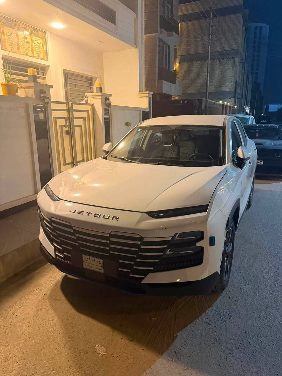� للبيع جيتور داشينج Comfort موديل 2026 🔥
🚘 المواصفات:

• محرك 1.5 تيربو 4 سلندر

• قوة 156 حصان

• قير 6 سرعات DCT دبل كلتش

• دفع أمامي

• جنوط 19 إنچ

• فتحة سقف بانوراما

• داخلية جلد

• شاشة 12.8 إنچ

• شاشة عدادات رقمية

• كاميرا 360°

• حساسات خلفية

• صندوق كهربائي

• تشغيل عن بُعد

• مفتاح ذكي وبصمة

• أنوار LED

• مرايا طي كهربائي وتسخين

• شحن لاسلكي

• مثبت سرعة

• مكيف إلكتروني وفتحات خلفية

• مقاعد أمامية كهربائية

• تدفئة وتبريد للمقاعد

• فرامل يد كهربائية

• أنظمة قيادة Economy وSport

• أنظمة أمان ومراقبة النقطة العمياء

🔥 الممشى تقريباً8000 كم فقط

السيارة شبه جديدة ونظيفة جداً واستخدام شخصي ومحافظ عليها بشكل ممتاز

لا تحتاج أي شي وجاهزة للفحص بأي مكان يختاره المشتري

💎 لون أبيض مميز

📍 الموقع:بغداد

💰 السعر 21 مليون وبيهه مجال
***********
