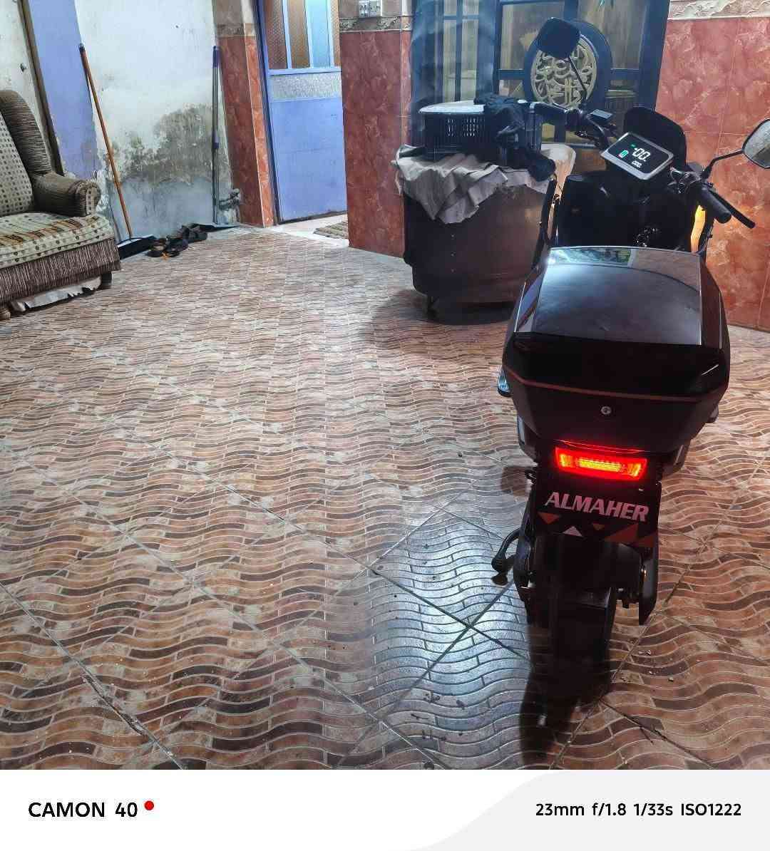 سلام عليكم
دراجه شحن للبيع 
نوع كلاسيك 
ملف2000
بطارية 5
سرع100
نضيفه وكلشي جاهز بيها
السعر 550وبيها مجال 
راسلني خاص او واتساب👈***********
ملاحظة اني مكلف بالنشر
