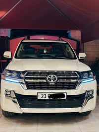 لاندكروز 2021 V8 ساز مكفوله ماشيه 90 الف  المهتم يراسلني 07714475572