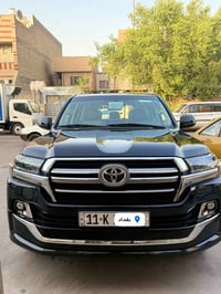 تويوتا لاندكروز  موديل 2019 بريم اصل  فول مواصفات للاخير اعلى فئة.... ...