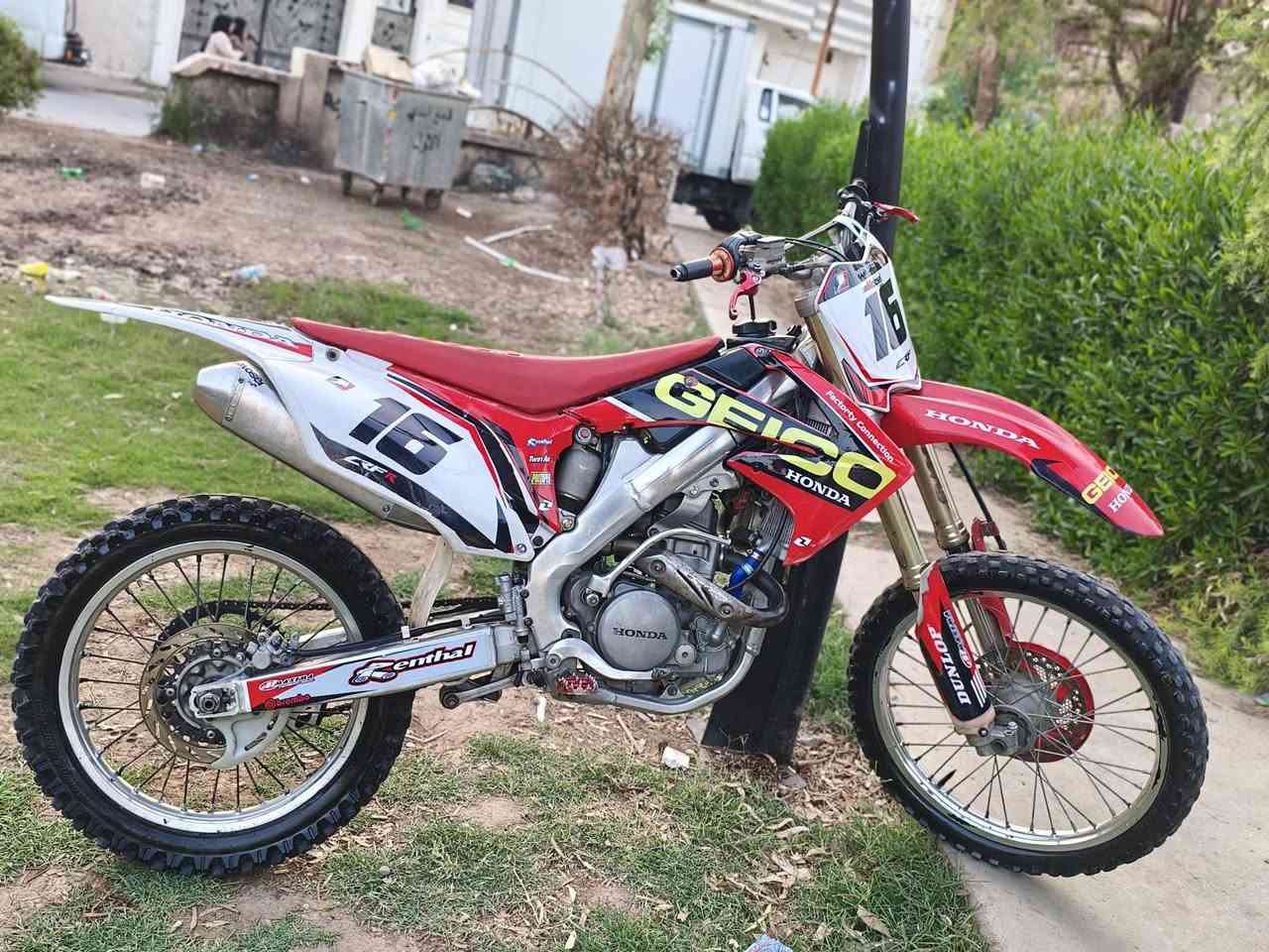 قفاز • CRF250 • 2012