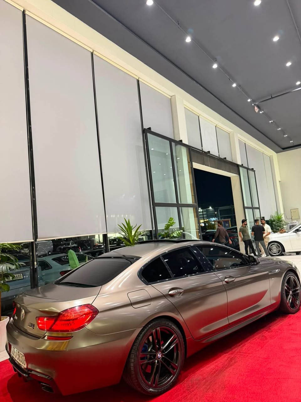 Bmw 650 2015 clean aurosh 
بي ام ٦٥٠ فول فول فول 1على1 
لون مميز بني مات طلب خاص 
وكالة عروش خليجي 
برغي ل برغي اب شرط اي شيء بالسيارة شرط 
گير محرك كهربائي مساعدات صبغ تعديل تبديل 
كله اب شرط حتى البرغي اب شرط 
سيارة محرك 4400 v8 توين توربو مكفول 
گير 8 نمرات ZF مكفول 
سيارة داخلي بني ابيض بلادي شركة 
مواصفات كله موجود فول للاخير 
ولا گلوب مشتغل بالداشبول 
ماشية 60 الف مايل 
السيارة نضيفة كلش كلش 
و معبيه مواصفات 
اقل مواصفات بيه باب شفط !
مكان سيارة اربيل 
سعر 245 ورقة بيه مجال للشراي 
واتساب ***********-*********** أربيل, العراق
