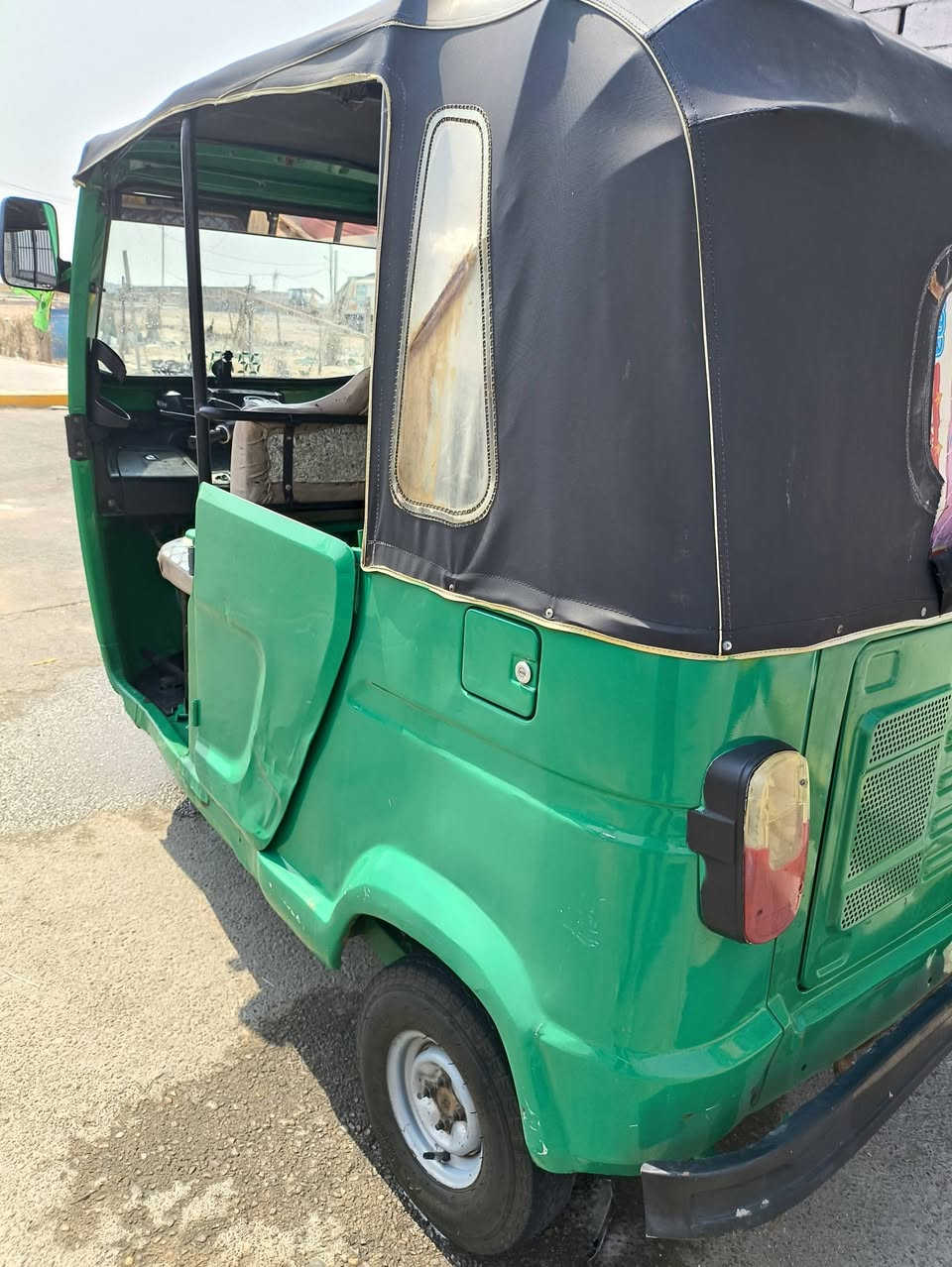 سلام عليكم  تكتك البيع تي في س موديل 22 شهر 7 رقم وسنويه بسمي تكتك مجفته تجفيت شركه لا تنقيص ولا تبخير تكتك خير من الله كلجات جديد حداديه جديد تايرات جديد سعر 7250بيه مجال رقم ***********
