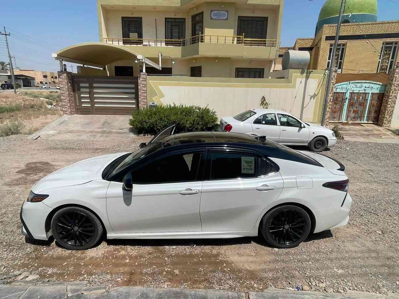 السلام عليكم كامري 24فور ويل Xse بانزين ماعدا داخل احمر سياره نظيفه بمعنى الكلمه بدون شواصي بدون دواخل بدون ايرباك قطعه وحده 
المواصفات 
بانوراما 
رادار امامي جانبي 
نقطه عمياء 
تدفئه بل المقاعد 
اربعة قطع تبريبد
شاشه كبير 
تدفئه بل استيرن 
تشغيل عن بعد وباقي المواصفات المعروفه 
سيارة كاتي تترقم ثلاثه محافظات اربيل سليمانيه دهوك 
السعر 225 للبيع فقط بدون مراوس والمو شراي لا يدخل رجاًء
***********
