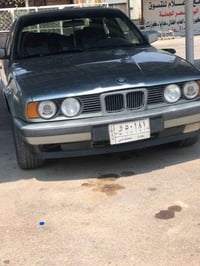 بي ام ٥٣٥ موديل ٩٢ شغاله بس رادلها ترتيب متروكة سنويتها ساقطة المكان ب...