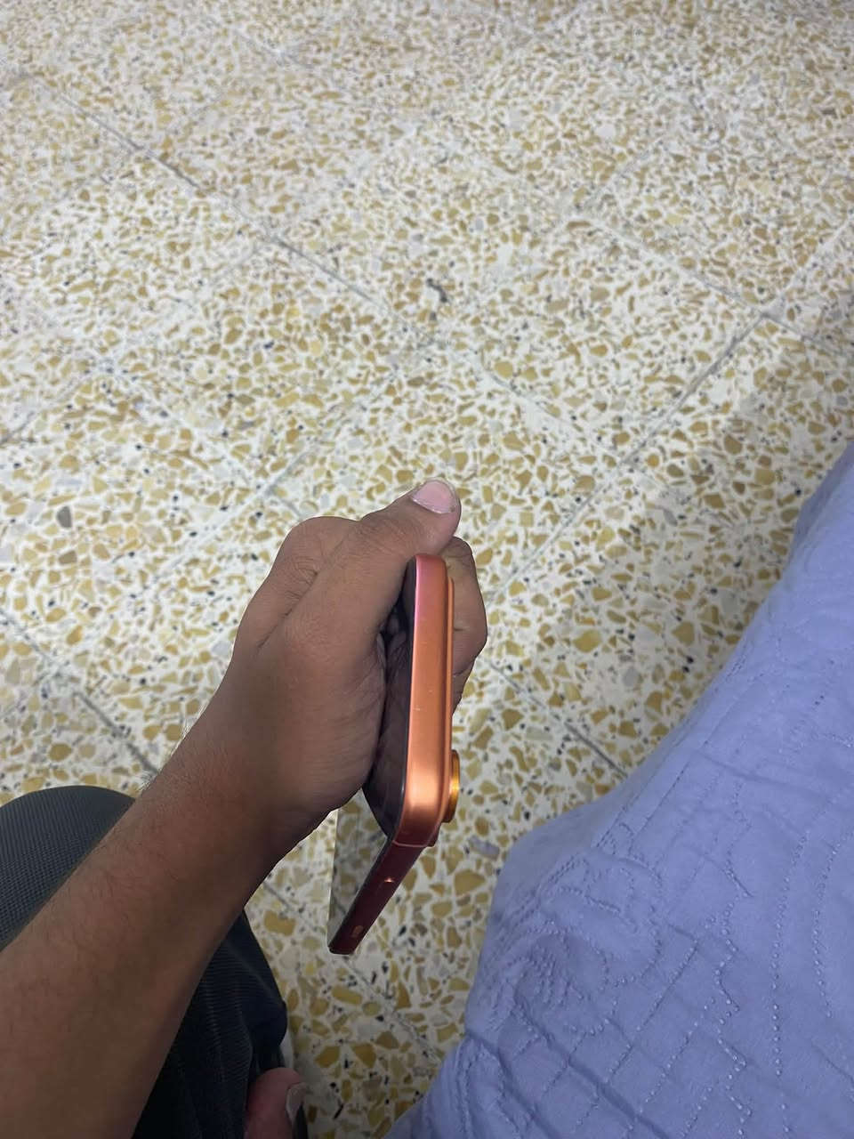 آيفون ١٧ برو ماكس • ٢٥٦ • بطارية ٩٣٪