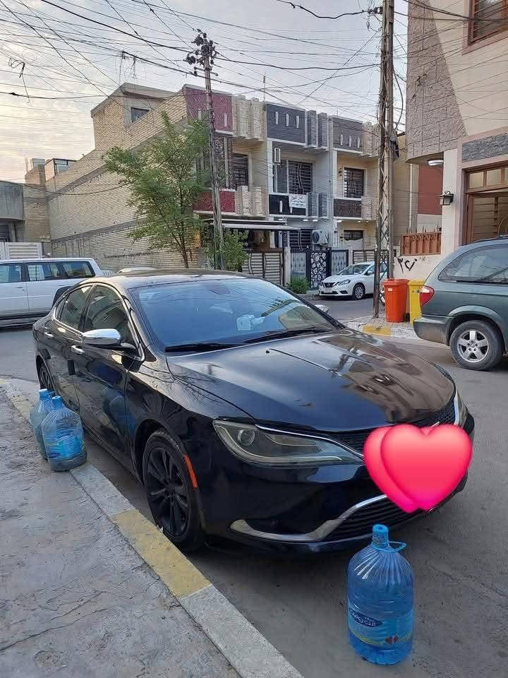 السلام عليكم شباب مستعجل على بيعتهه c200 
مكينه 2400 رقم بغداد بسمي سعر 80 
هـ ***********

