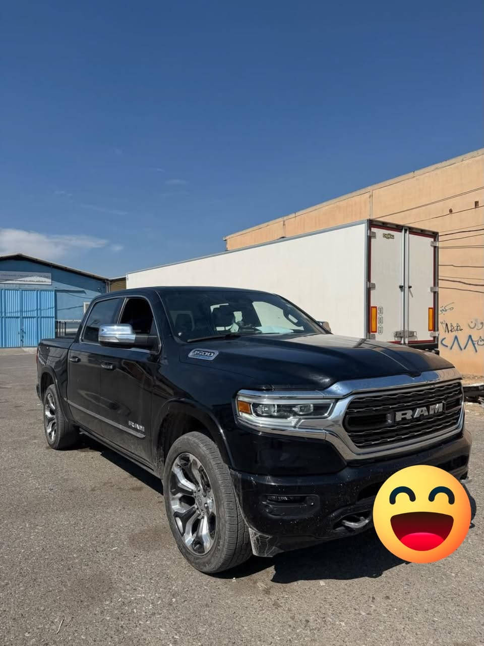 السلام عليكم
دوج رام لميتد موديل22 كلين مابيها حادث بس بالعراق بيها بارد قليل كلش سعر400$

بانوراما 

جكات

٥ كامرات

داتاشو

دوس كهرباء

باب كهرباء

مقاعد ٤ تبريد وتدفئه 

شاشه تيسلا

مري شفط

اوتو بارك

رادار امامي خلفي وجانبي

نقط عمياء

فور ويل 

بعد بيهه مواصفات متخلص
رقم اربيل بيها تظليل بعدله 9اشهر 

 ***********
