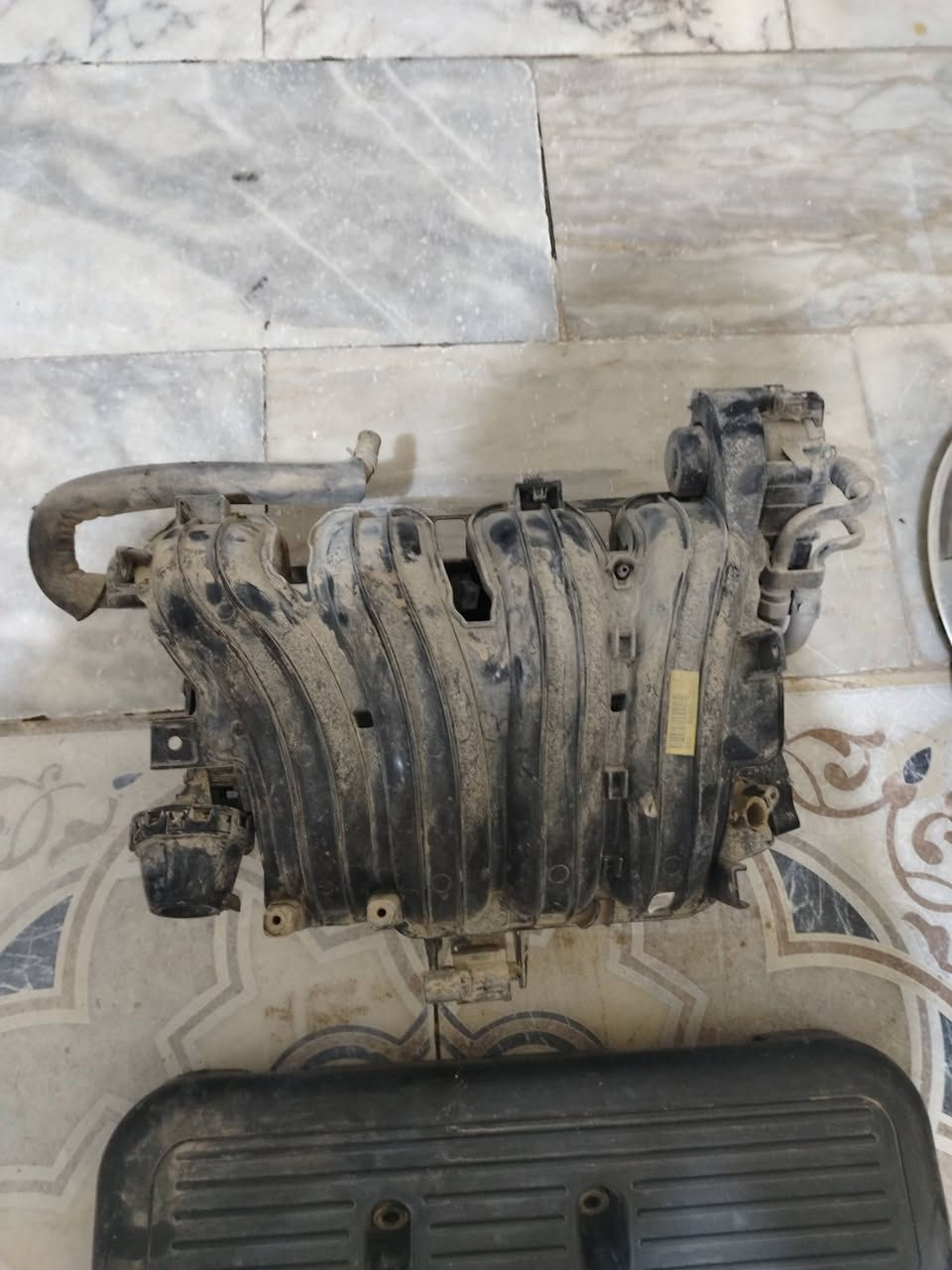 غراض سياره اوبترا للبيع نضيف
***********
