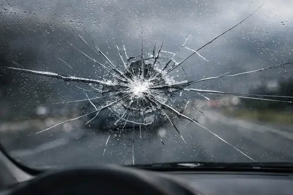 🚨 لكل سكان مجمع بسماية السكني.. سيارتك جامها مكسور أو مفطور  وتريد تصليح سريع ومضمون؟ 🚗💥
بدل ما تطلع برة المجمع وتتعنى.. خدمتنا صارت يمك وباب بيتك! 👇
نقدم لكم خدمة تصليح زجاج السيارات الموقعية بأحدث التقنيات وبأعلى جودة، بدون حاجة لتبديل الزجاج بالكامل في أغلب الأحيان.
🛠️ خدماتنا تشمل:
 معالجة فطور زجاج السيارات
 تصليح نقرات الحجر والكسور الصغيرة بدقة عالية.
 إيقاف زحف الفطور لضمان عدم توسعها.
 مواد أصلية ومضمونة تعيد للجام قوته ووضوحه.
📍 موقعنا: داخل مجمع بسماية السكني (نصل إليك أينما كنت داخل المجمع 📲).
⏱️ السرعة والدقة: نصلح الجام بمكانه وبوقت قياسي لتوفير وقتك وجهدك.

تواصل معنا الآن واحجز موعدك.
📞 للحجز والاستفسار إرسال رسالة للصفحة أو الاتصال على الرقم: [***********]
#مجمع_بسماية #تصليح_زجاج_السيارات #خدمة_موقعية #بسماية_لايف #سيارات_العراق
