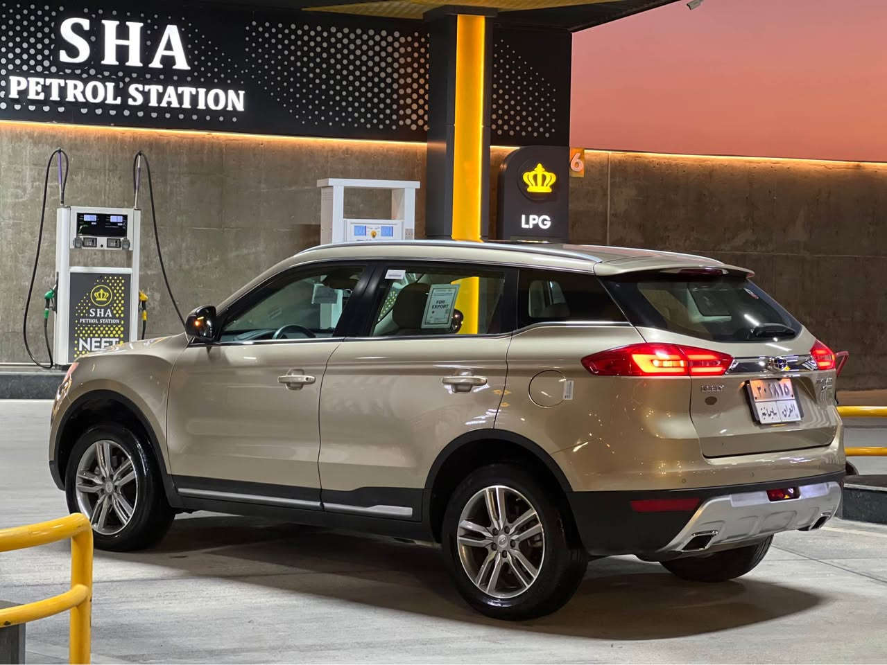***********  سليمانى 
١٠٥ $  قوفل  
🚙 جیلی ئێم گراند (Geely Emgrand X7 Sport)   مەکینە ٢.٤ بيلاد گيرو مه كينه كامرى بيلاد
  گێڕومەکینە نەکراوەتەوە
مۆدێل: ٢٠٢٠ فول ماسه فات
تۆربۆ نیە  
گێڕ: ئۆتۆماتیک و عاديو سپورت .
١٣٨ هەزار رۆیشتوه
گێرومه كينه و ته بريدو ته قه و ره قه به شه رت 
 ته حويلو خرامه به شه رت 
به س چەمە لەخی سەکن پێشەوە  بوياخه به ، بێ ده عم   ناوگرتنى نيه  پێشو دوای کەپسە  یەک بست ساردي هەیە كالبونه وه ى نيه  یرباگ بە شر ت (سەیارەیەکی زۆر پاکە).
 پانوراما  و سلاید 
گيچ ئه لكترونى 
کوشن جلد ناو زەرد + کوشن کارەبایی.
 بەسمە هه ردو به سمه م ى شه ريكه ى ماوه + برێک بەسمە ؤتو هولد و تراكشن و يكو و سپورت
ئاوينه ى ئه خه وى ته حديد سورعه و سوكان فوليوم  
 حاسەی پێش و دوا + کامێرای .
 ده سكو ئاوينه و پانؤراما ؤتويه 
فڵچە و لایت ئۆتۆ 
*********** السليمانية, العراق
