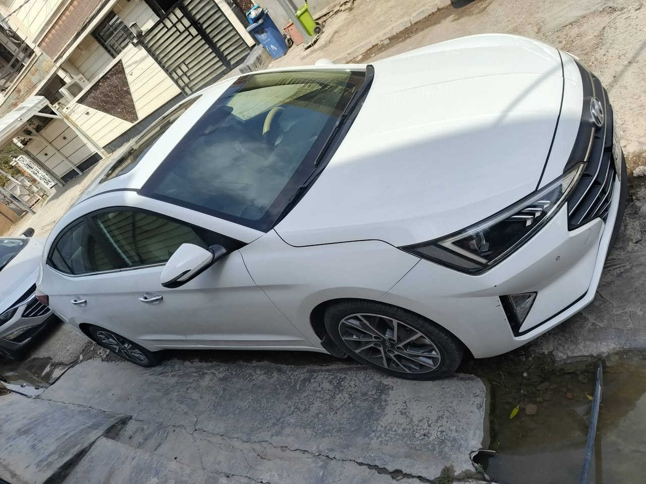 السلام عليكم النترا ٢٠٢٠خليجي فول مواصفات بصمه وفتحه شاشه رقم بغداد تحويل شوكت متحب بيها صبغ بين باب الصدر والي ورا فقط سياره جديده وبيها حالوب خفيف بالقماره فقط ماشيه ٧٤سياره سبيرها منازل جديده كلش سعرها ١٤٥وبيها مجال مكاني بغداد ***********ابو احمد
