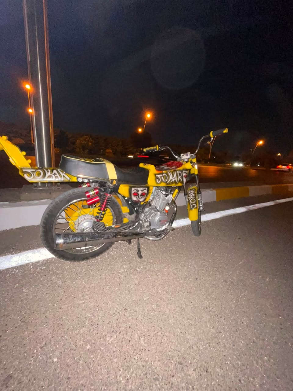 ايراني للبيع 
كامل مكمل رايدها ب 900
مكينه ماكزيم كبس تعمير جديد  
رقمي ***********
