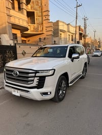 VXR   ٢٠٢٣ ساز  مكفوله  ماشيه ٥٤   تحت ضمان الشركه  السعر ٧٤٠٠٠ $  الع...