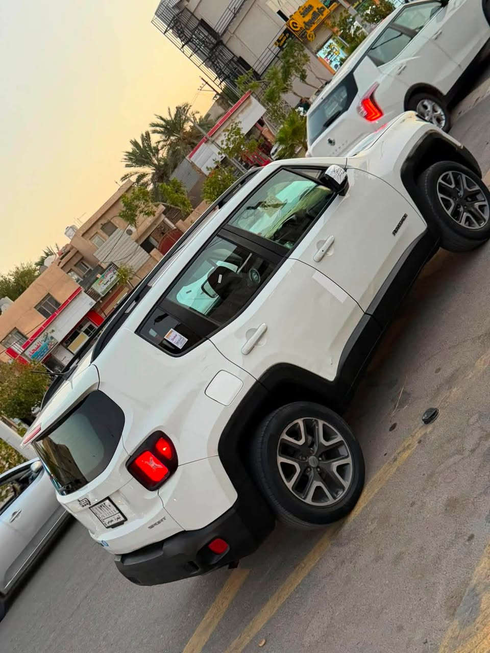 البيع جيب رنكد موديل 2016رقم بصره حره  بسمي تحويل ثاني يوم حادثه بنيد  صبغ وطرف جاملق صبغ سياره حلوه وجهازه كير وحداديه ومكينه وتبريد ثلج سياره فول موصفات واحد ع واحد سعرها 109 وبيه مجال مكان سياره ناصريه  حي اور ***********
