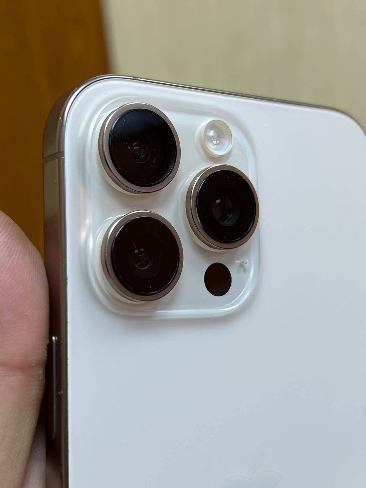 iPhone 16 Pro Max
" ايفون 📲16 برو ماكس 

" اللون المميز 

" بطاريه 🔋91 

" ذاكره : واحد تيرا يعني 1024  

جهاز ( تك سيم  ماستر عربي شرق اوسط)

"شخط واحد ما بي اخو الجديد

"مكفول كفاله عامه من فتح وتصليح

السعر / خاص او اتصال 

العنوان / موصل حي السكر

للتواصل / *********** واتساب او اتصال عل رقم

 واذا ماعجبك الجهاز تاخذ الاحسن منه يارب
