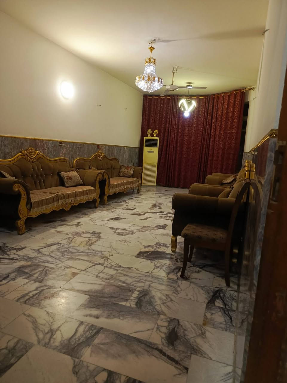 بيت البيع بل رصافه كمالي بل بستان مسحته 220متر اتصل على هاذ رقم ***********
