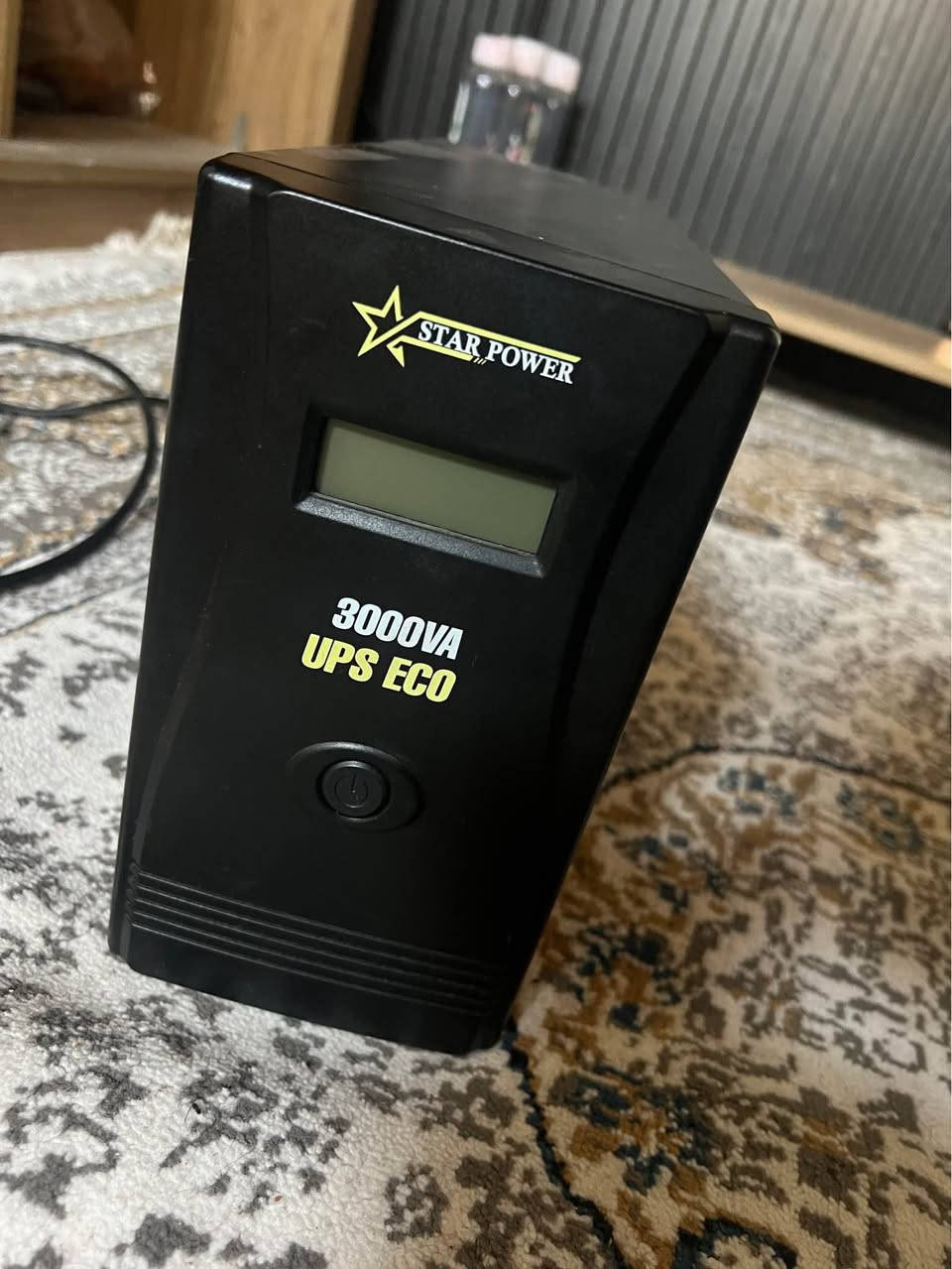 Ups 3000va للبيع 
السعر 45 الف
بو فروتني سعر 45 هزار
واتساب ***********
فقط بطاريات ما دوم هواي تقريبا 10 دقايق دهوك, العراق
