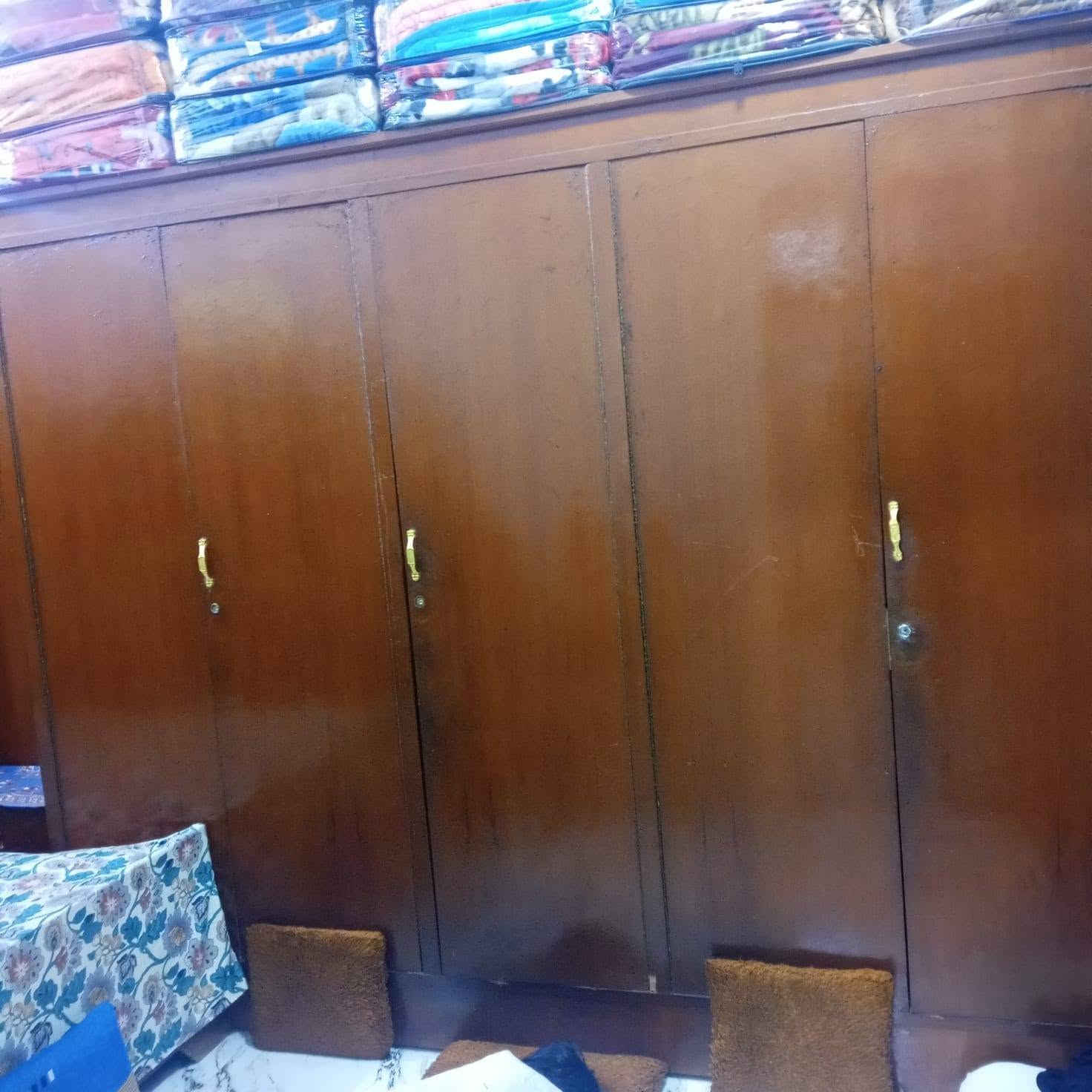 مكلف بنشر (غرفة نوم للبيع) للتواصل الاتصال على الرقم ***********بشطرة
