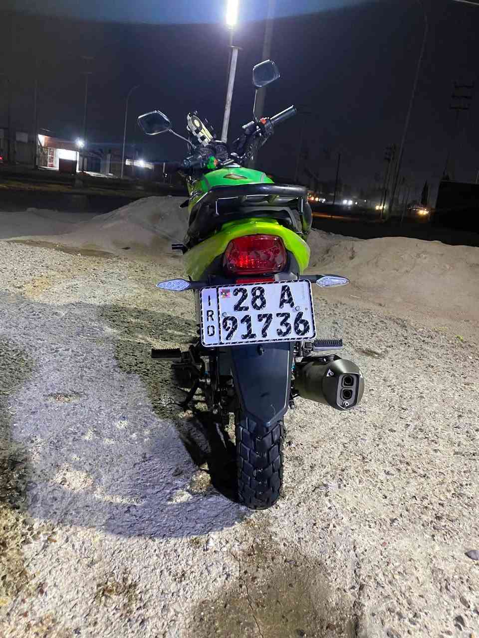 دراجة شاينك 250cc مرقمة
مكينة 250 تجي و 6 نمر 2023 مرقمة باسمي تحويل ثاني يوم وباي محافظة تصير تتحول 
 سنوية جديد بشهر الثالث مطلعها 
الدراجة مزوده من كلشي ما بيها اي نقص  وتوني موسيلها ادامة غراضها موجودة ايضاً للي متخاوف من سالفة المواد الاحتياطية
السعر مليونين و300 بيها مجال بسيط حك الشراي 
متواجد بس وتساب
***********
