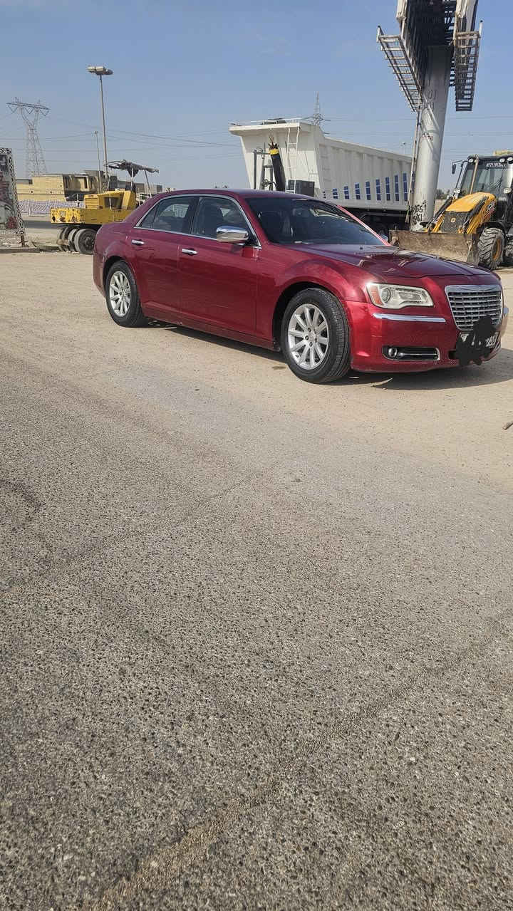 موديل 12 فقط جاملق صبغ مكفوله من الضربه والصبغ رقم اربيل الجديد سعر ١٤٠ وبيها مجال حق الجيه ***********بصره
