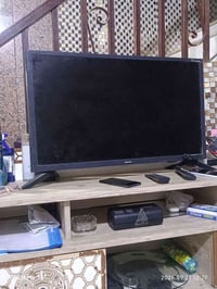 السلالم عليكم شباب من رخصه المدير عندي هاي الشاشه للبيع مكانه بغداد نو...