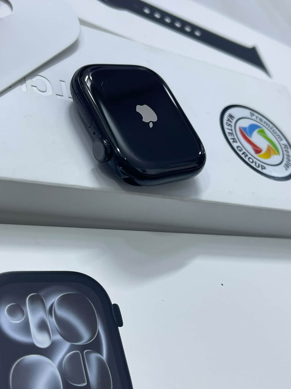 ______المهيب_______
ساعه أبل 1️⃣1️⃣⌚️
اللون الاسود ميتاليك🖤

           جيل  1️⃣1️⃣🔥🔥 

بطاريه    9️⃣9️⃣🔋🔋
نظافه  مليارر  🛁

حجم 4️⃣6️⃣👉👉👉👉
 
                 ذاكرة  6️⃣4️⃣  💾
اقوة ضمان  ماستر 
داخل الضمان
 مركز سيمو المايسترو دوره شارع الصحه
***********
اتصال/ واتس اب للحجز
توصيل لكافه محافظات العراق
تابعني حسابي  يوصلك كلشي حلو وجديد

