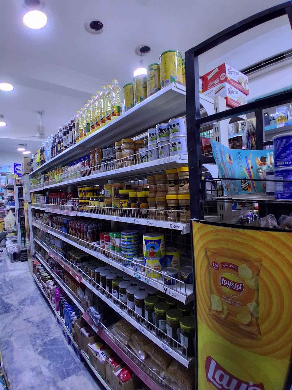 اسواق للبيع لعدم التفرغ الحرية حي السلام شارع ٢٠ 
***********
