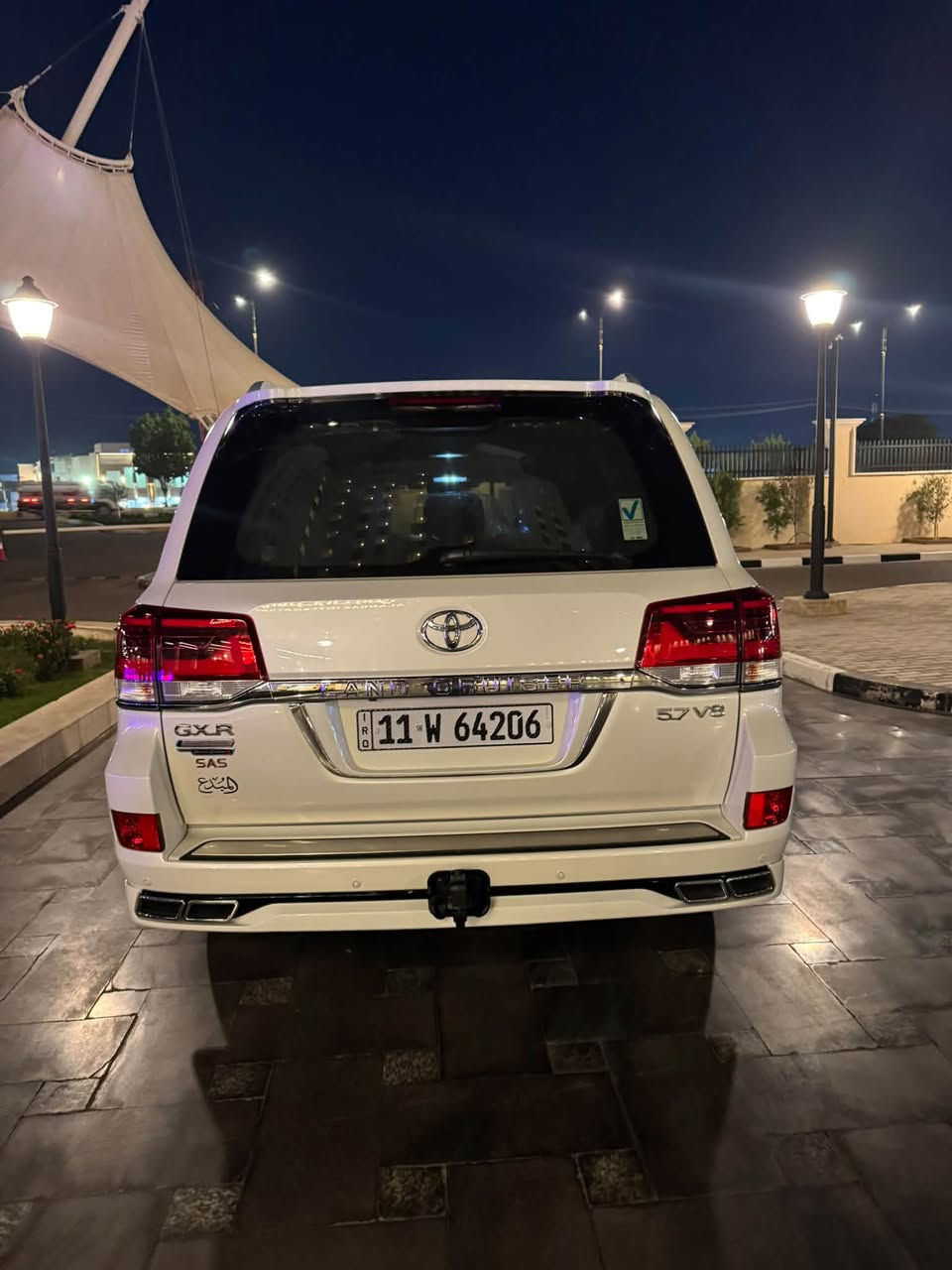 لاندكروز GXR • ٢٠٢١ • ٨ سلندر